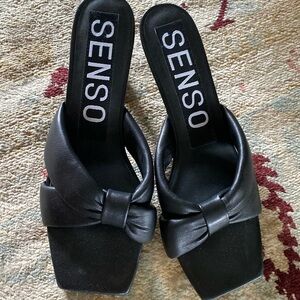 Senso black kitten heel padded leather size 40